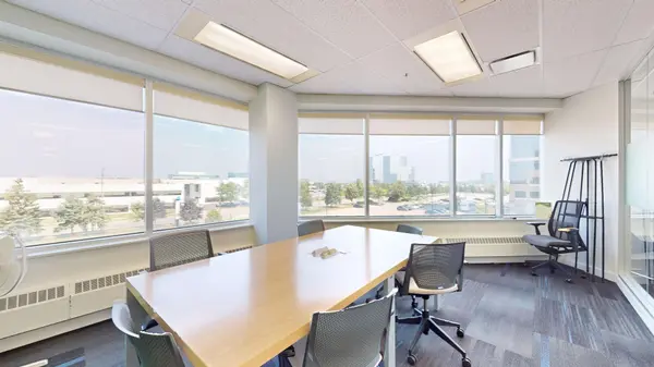 2630 Skymark AVE #300, Mississauga, ON L4W 5A4