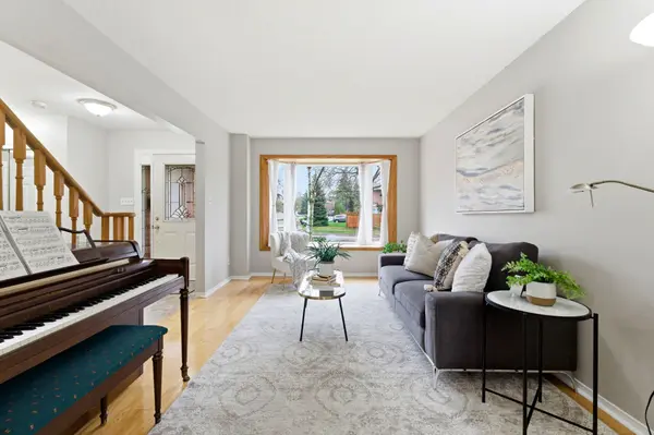 222 Riverview ST, Oakville, ON L6L 5W3