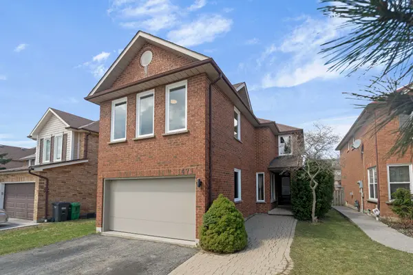1471 Pickwick DR, Mississauga, ON L5V 1V7