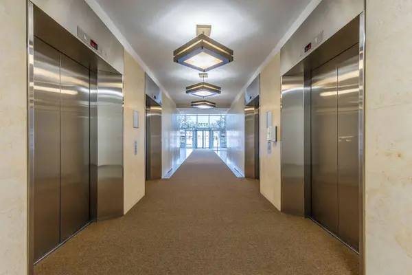 5770 Hurontario ST #105, Mississauga, ON L5R 3G5