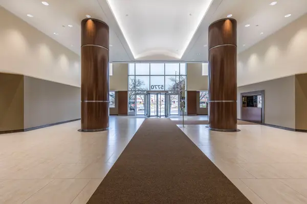 5770 Hurontario ST #420, Mississauga, ON L5R 3G5