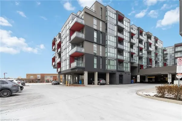 5220 Dundas ST #D422, Burlington, ON L7L 0J4