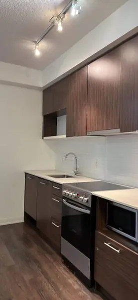 435 Richmond ST W #402, Toronto C01, ON M5V 0N3