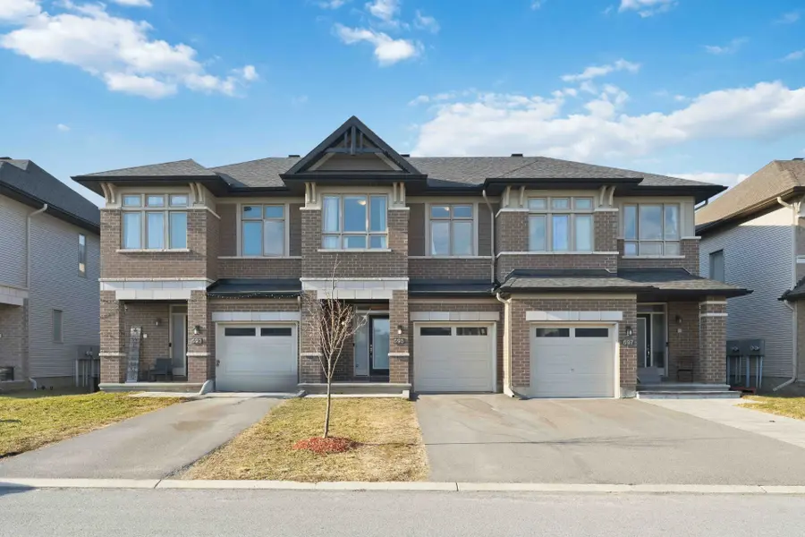 695 Capricorn CIR, Blossom Park - Airport And Area, ON K4M 0J5