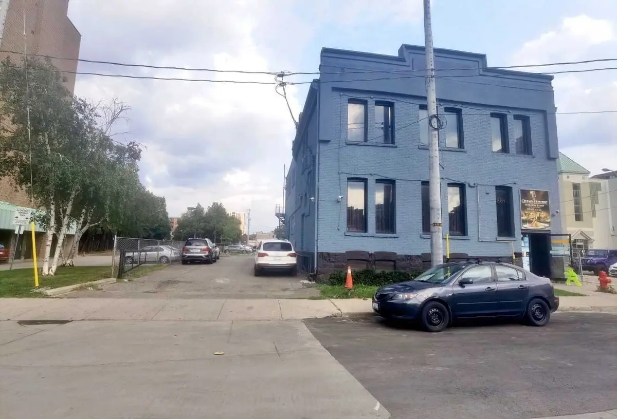 16 Jarvis ST, Hamilton, ON L8R 1M2