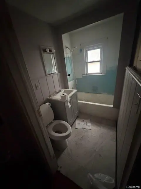 1112 Laport AVE, Genesee Charter Township, MI 48458