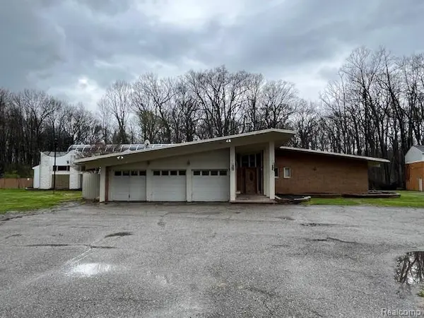 20551 Norwood DR S, Southfield, MI 48075