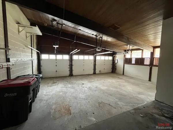 20551 Norwood DR S, Southfield, MI 48075