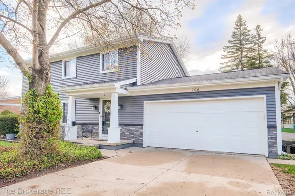 706 Salem DR, Davison, MI 48423