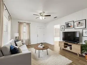 519 Sunnyside Avenue, Cockrell Hill, TX 75211