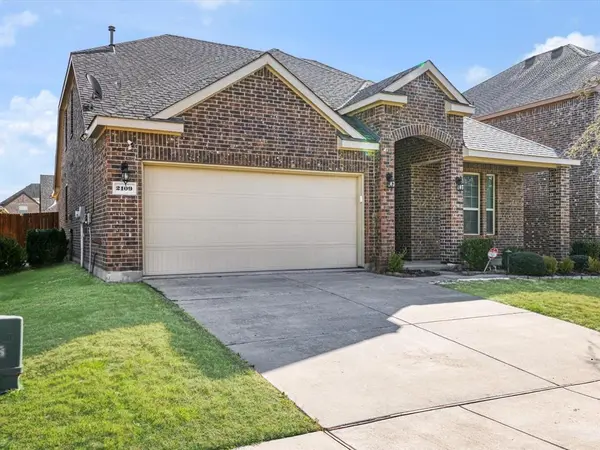 2109 Lake Hawthorne Trail, Little Elm, TX 75068
