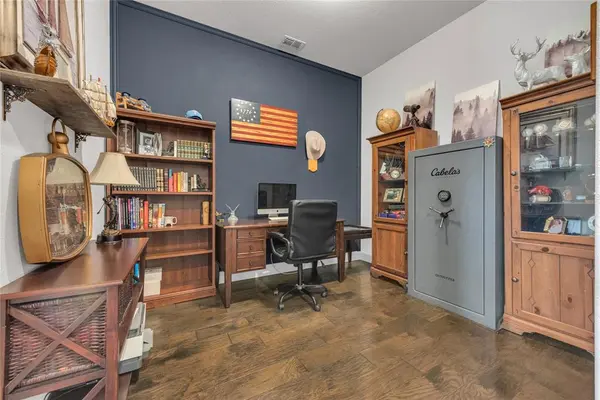 11836 Prudence Drive, Fort Worth, TX 76052