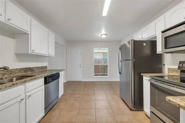 749 Nelson Place, Fort Worth, TX 76028