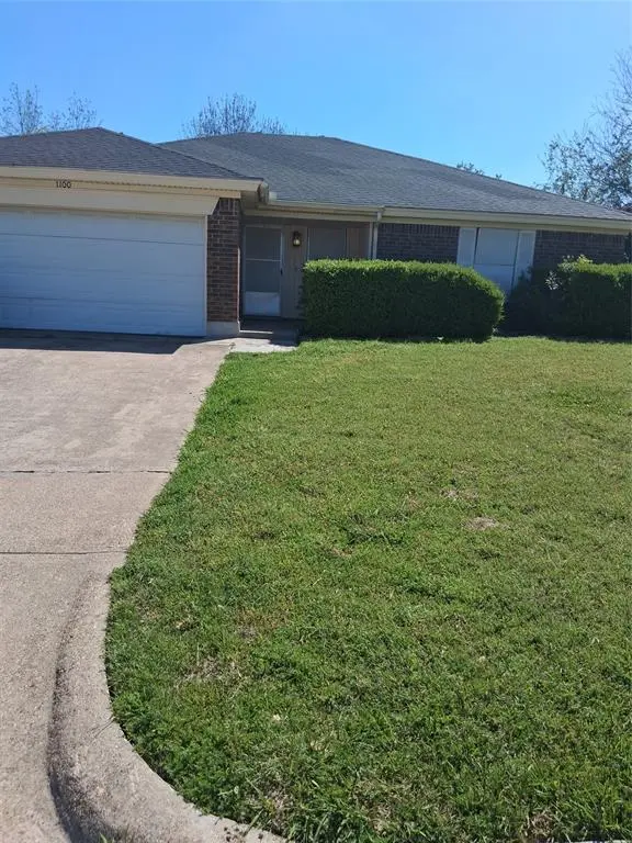 1100 Mapleview Drive, Arlington, TX 76018