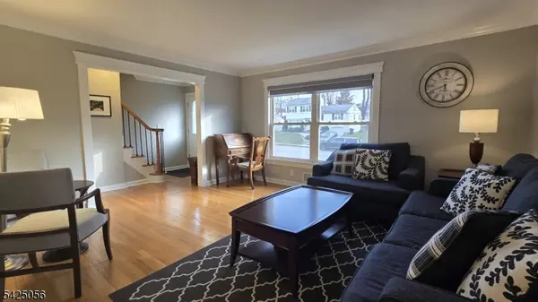 446 Maple Hill Dr, Hackensack City, NJ 07601