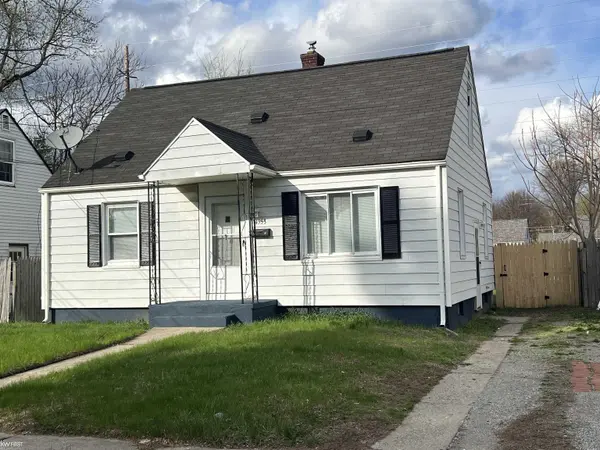 4533 Pengelly Rd RD, Flint, MI 48507