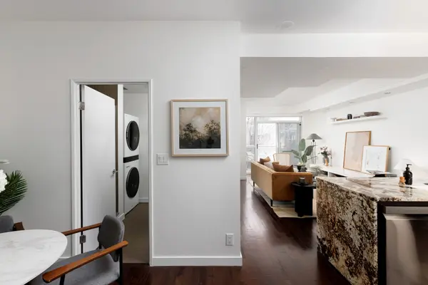 1005 King ST W #332, Toronto C01, ON M6K 3M8