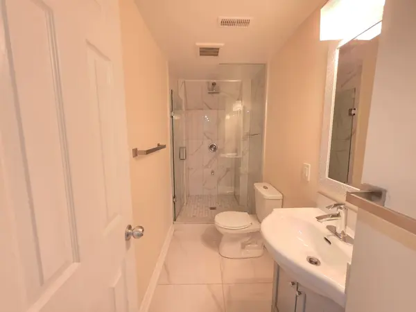 14 Schoolbridge ST #Basement, Ajax, ON L1T 4Z2