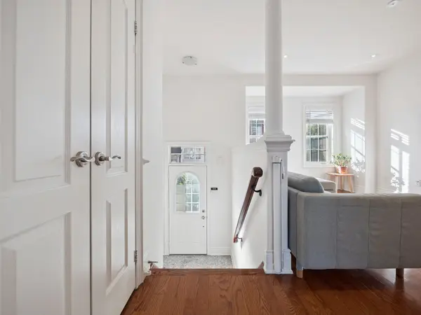 26 Golden Spruce LN, Vaughan, ON L6A 0J6