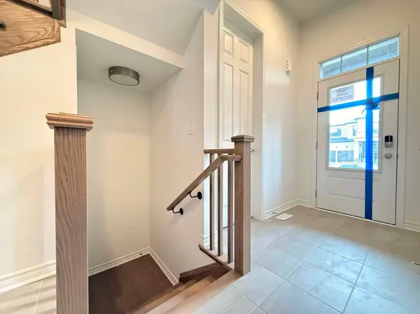 11 Moss DR, Markham, ON L6C 1N3