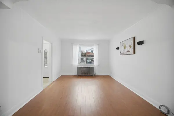 77 Ypres RD, Toronto W03, ON M6M 1P2