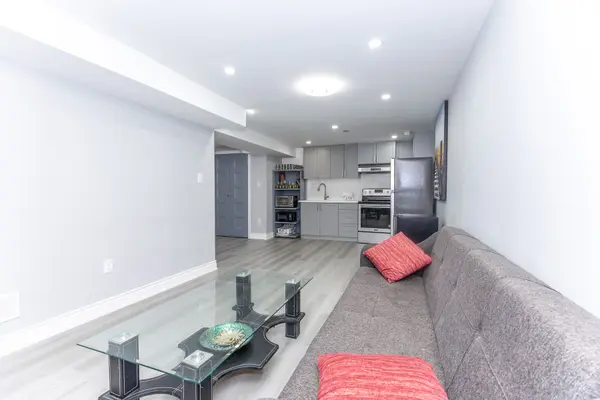 3270 Klaiman DR #Basement, Mississauga, ON L4Y 3C8