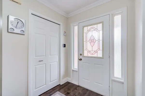 207 Stoke DR, Kitchener, ON N2N 2C3