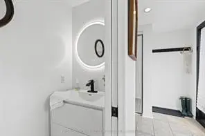 10 Campbell Reid CT, Kanata, ON K2K 1X7