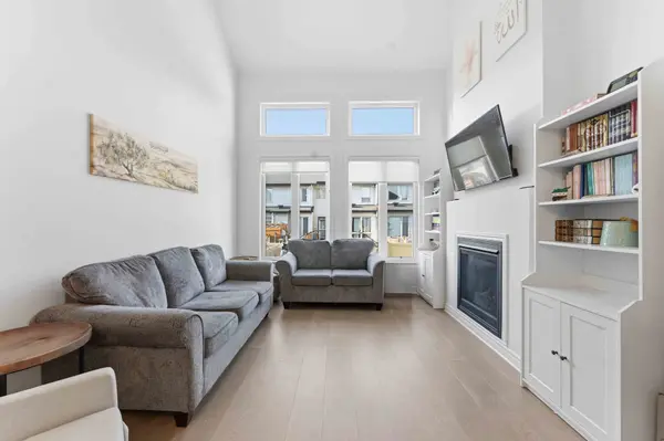 695 Capricorn CIR, Blossom Park - Airport And Area, ON K4M 0J5