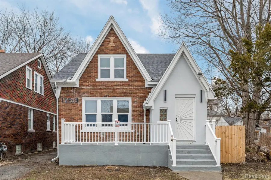 12519 Maiden ST, Detroit, MI 48213