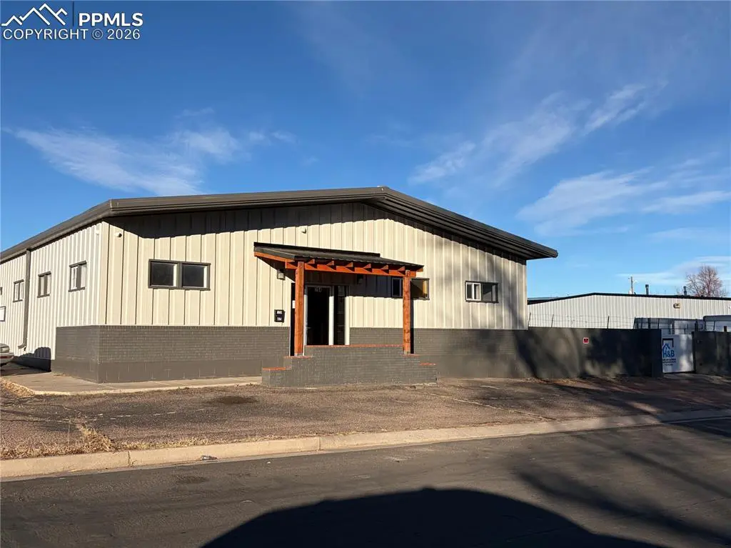 704 Arrawanna ST, Colorado Springs, CO 80909