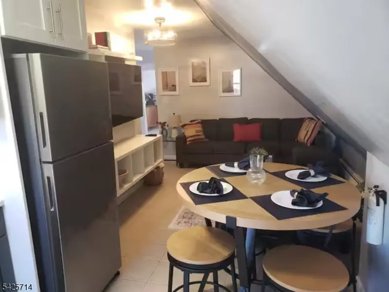 187 Milford Ave #3, Newark City, NJ 07108