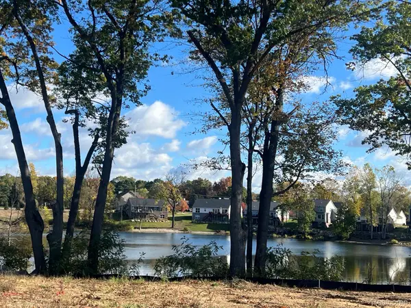 891 Preserve LN, White Lake Charter Township, MI 48386