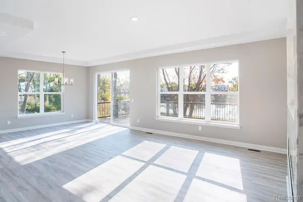 891 Preserve LN, White Lake Charter Township, MI 48386