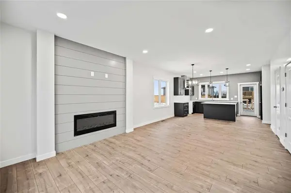 19 Mulberry AVE, Niverville, MB R0A 0A2