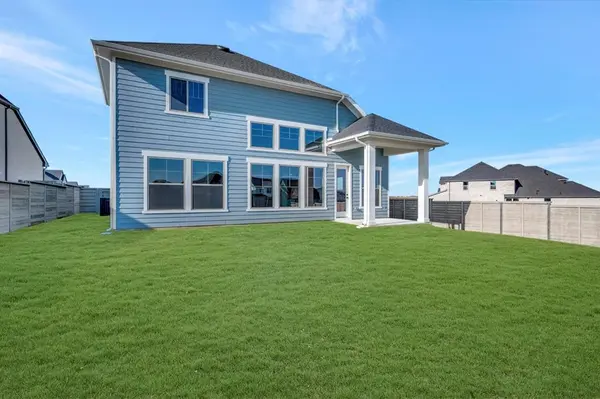 9004 Chestnut Lane, Justin, TX 76247