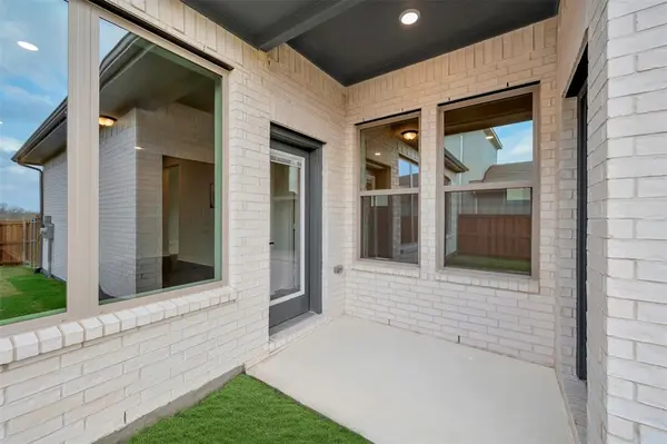 9321 Persimmon Lane, Mesquite, TX 75126