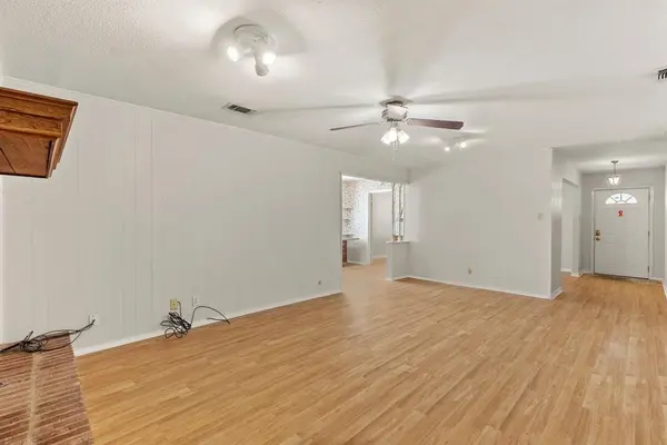 3013 Arapaho Road, Commerce, TX 75428