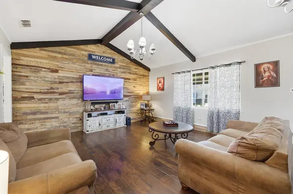 1409 Bassett Road, Palestine, TX 75803