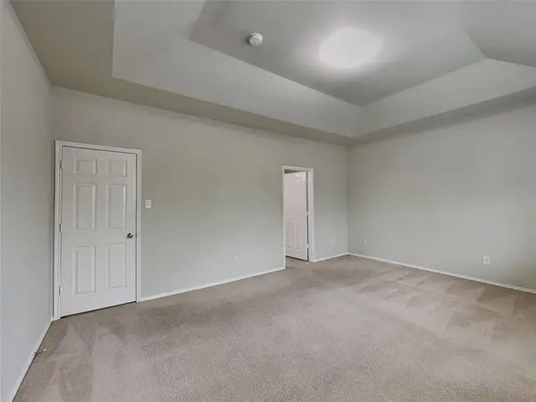 508 Lead Creek Drive, Fort Worth, TX 76131