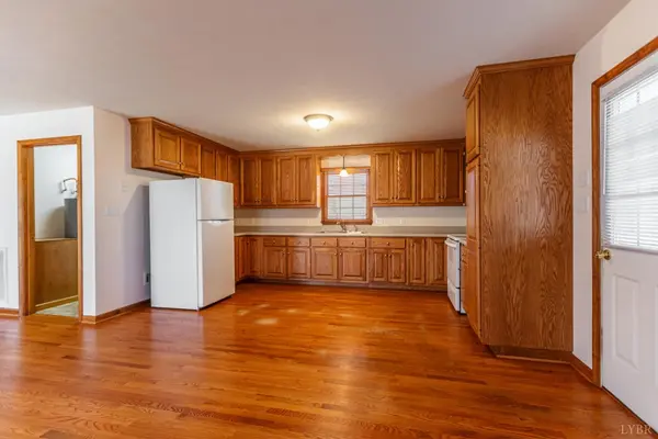 1975 Morning Star RD, Appomattox, VA 24522