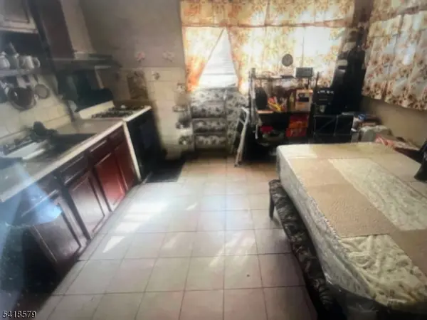 285 N 6Th St, Newark City, NJ 07107