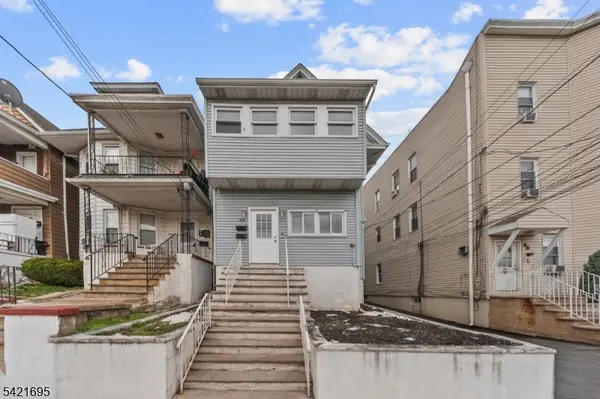 102 Grant St, Passaic City, NJ 07055