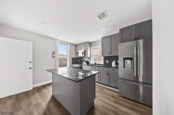 102 Grant St, Passaic City, NJ 07055