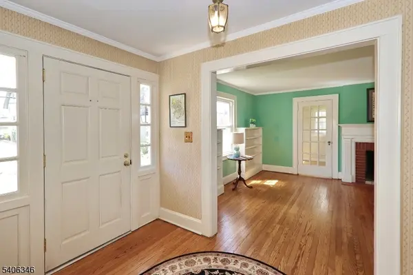 6 Manor Ave, Cranford Twp., NJ 07016