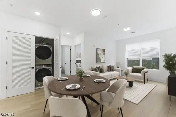 649 38Th St, Union City, NJ 07087