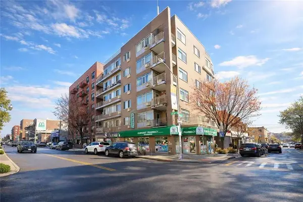 8106 Baxter AVE #2B, Elmhurst, NY 11373