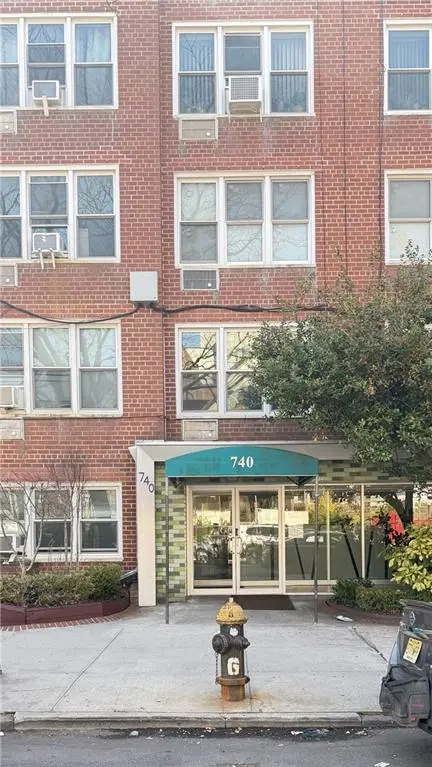 740 East 32nd ST #J6, Brooklyn, NY 11210
