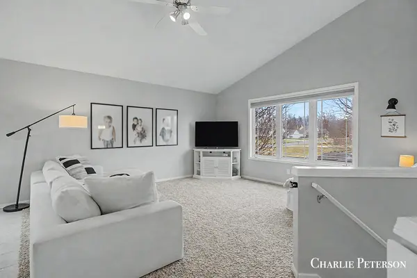 7957 Westside DR, Georgetown Twp, MI 49426