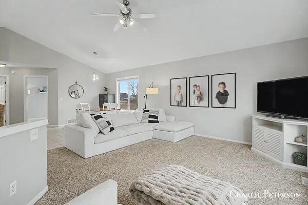 7957 Westside DR, Georgetown Twp, MI 49426